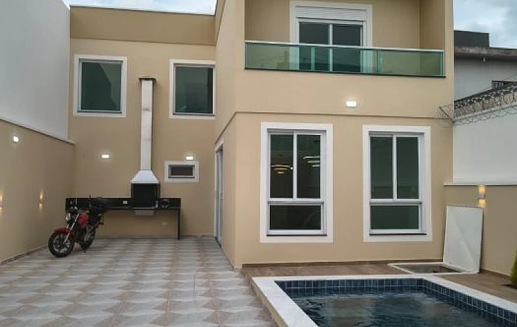 Sobrado a Venda Carmela III